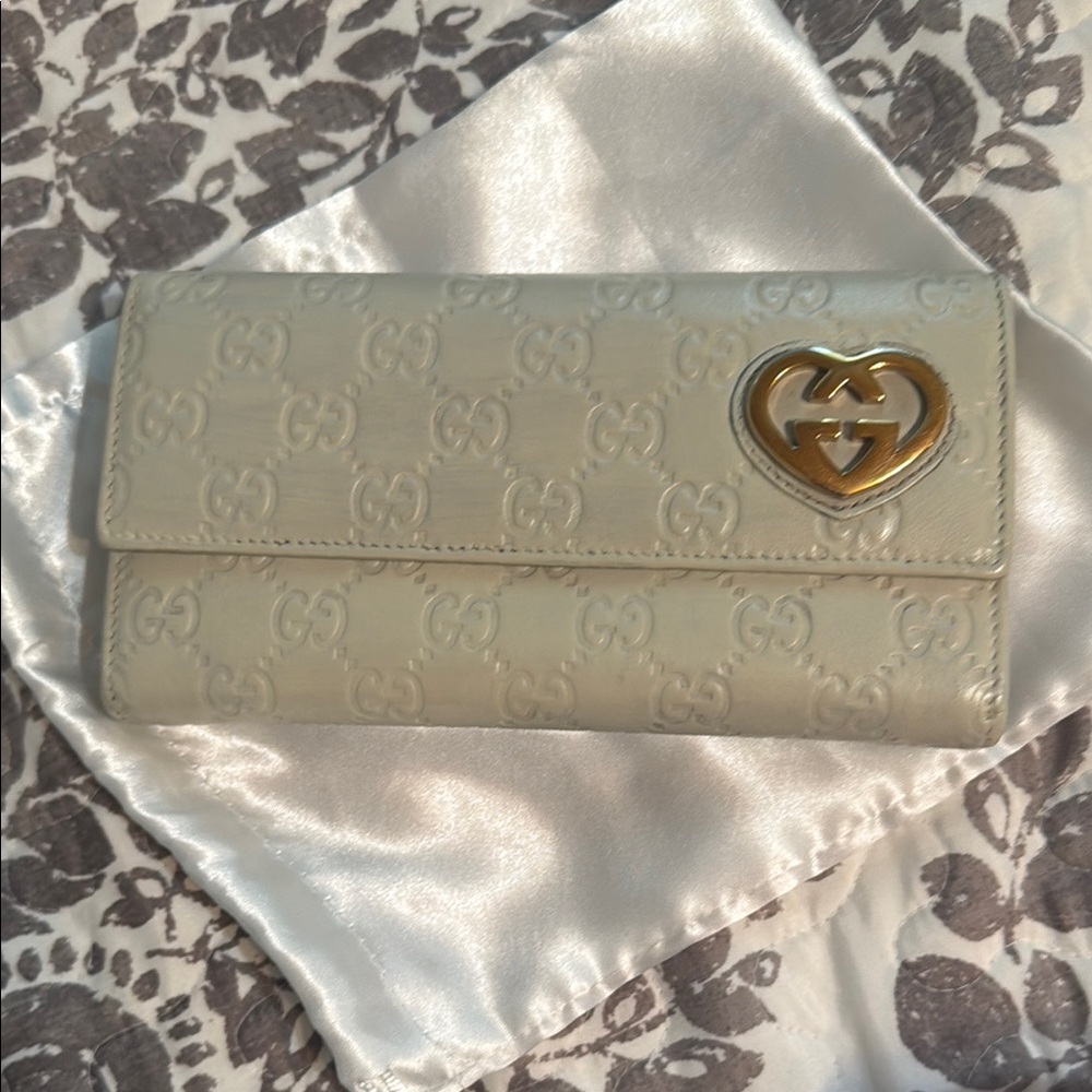 Gucci Guccissima Cream Leather Wallet with Gold GG Accent